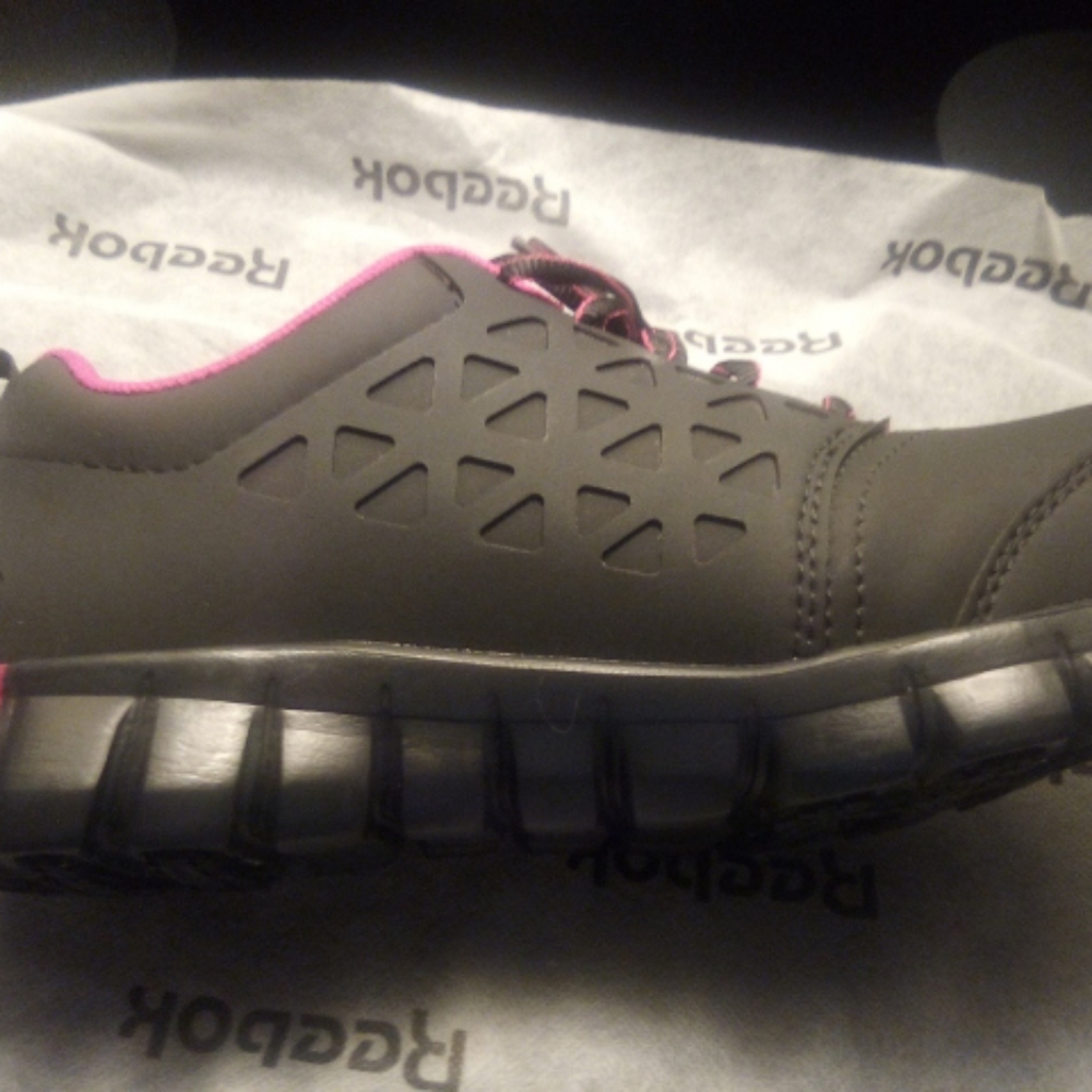New Reebok Composite Work Shoes